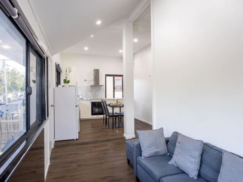 Affordable 3B Ideal Unit Near Cafe Mall River Park - New Castle Holiday 3
