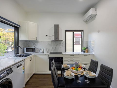 Affordable 3B Ideal Unit Near Cafe Mall River Park - New Castle Holiday 4