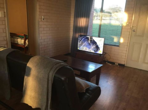 Affordable Apartment Close To City And Beaches - New Castle Holiday 3