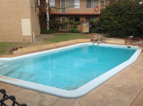 Affordable Inglewood Apartment+Pool - New Castle Holiday 2