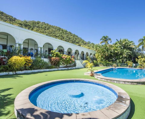 AFFORDABLE ISLAND ESCAPE! Queen Studio, Nelly Bay - New Castle Holiday 0