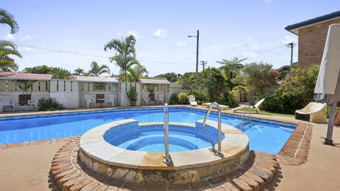 Affordable, Pool, Spa, Steps To Beach And Cafes - New Castle Holiday 1
