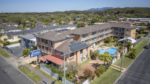 Affordable, Pool, Spa, Steps To Beach And Cafes - New Castle Holiday 2
