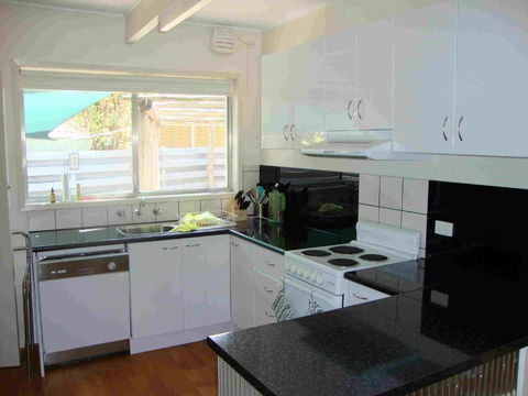 Ageri Holiday House - New Castle Holiday 4