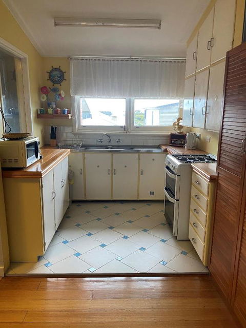 Ahoy Family Beach Escape - New Castle Holiday 3