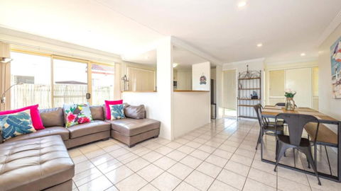 Air Conditioned Pet Friendly Canal Home With Wifi - New Castle Holiday 3