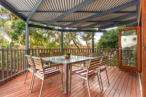 A Perfect Stay - Beach House At Tallows - New Castle Holiday 0