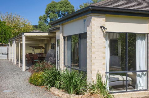 A Holiday Home For All Seasons - Modern, Peaceful, Family Friendly - New Castle Holiday 4
