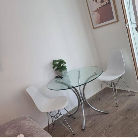 A Comfortable And Quiet 2bedroom House And A 1bedroom Bungalow - New Castle Holiday 1