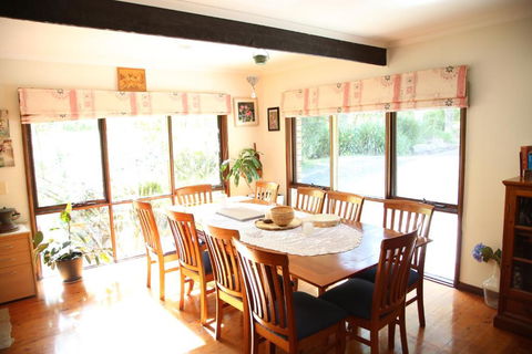 A Holiday Home For Every Season - New Castle Holiday 1