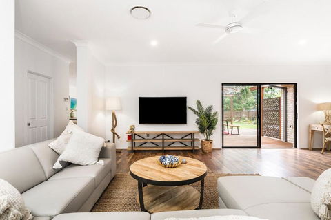 A Perfect Stay - Julian Rocks House - New Castle Holiday 3