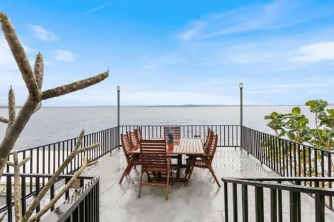 Absolute Waterfront Hidden Gem Toukley - New Castle Holiday 0