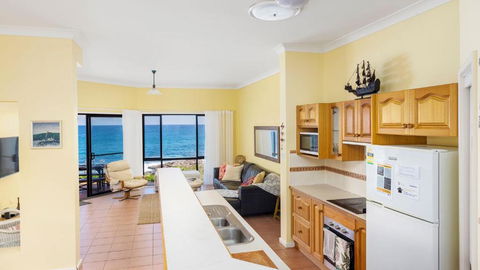 Absolute Oceanfront Portovenere - New Castle Holiday 4
