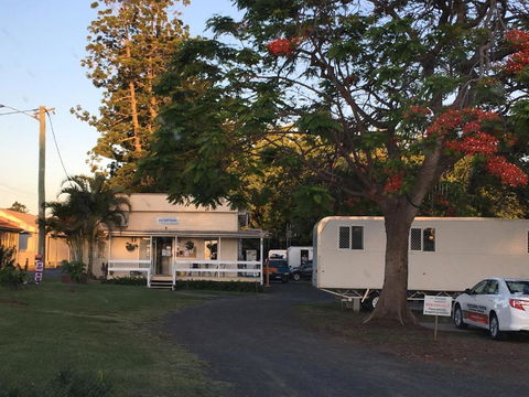 AAOK Riverdale Caravan Park - New Castle Holiday 1
