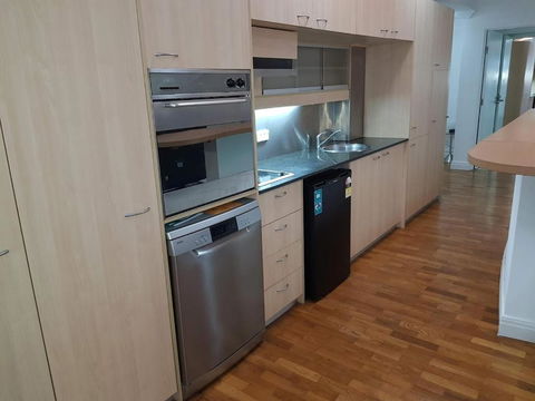 Accommodation Sydney Potts Point Pet Friendly Studio Apartment With Balcony - New Castle Holiday 4
