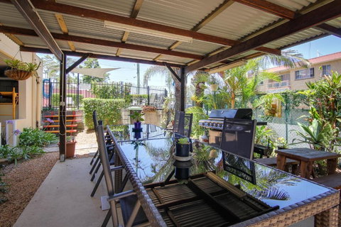 Albion Manor - New Castle Holiday 2