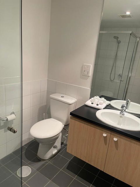 ANTEA Embassy Apartments 914 - New Castle Holiday 3