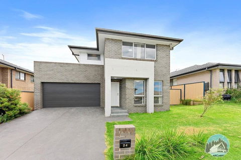 Aircabin - Edmondson Park - 4 Beds Compy House - New Castle Holiday 2