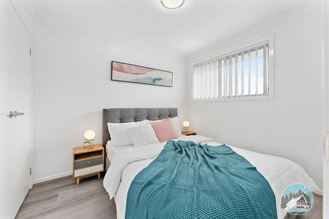 Aircabin - Edmondson Park - 4 Beds Compy House - New Castle Holiday 3