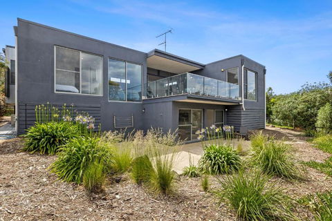 Aireys Sunset Beach House - New Castle Holiday 0