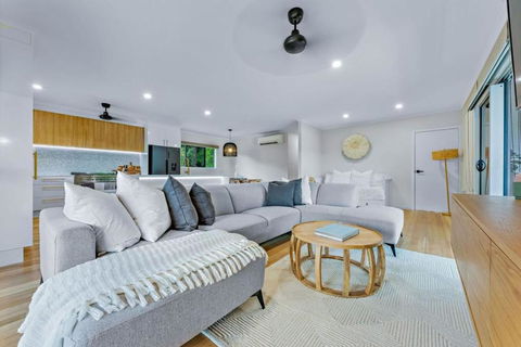 Airlie Abode - New Castle Holiday 1