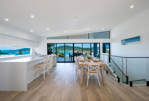 Airlie Bay View - New Castle Holiday 3