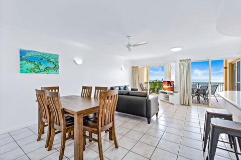 Airlie Ocean Paradise - New Castle Holiday 0