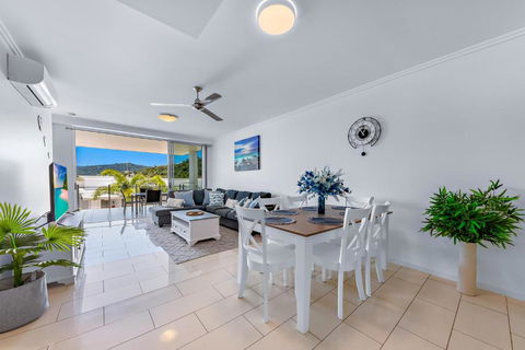 Airlie Summit Apartments - New Castle Holiday 0