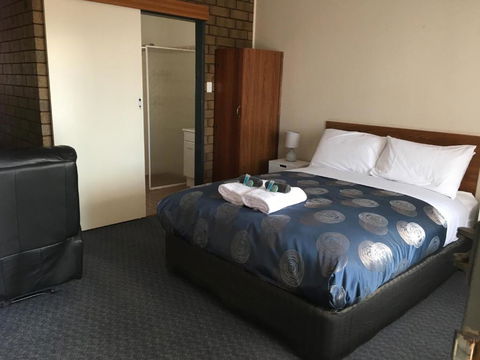 Airport Whyalla Motel - New Castle Holiday 1
