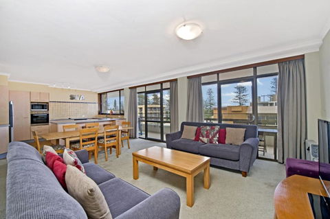 Akuna 14 6 Joffre Street - New Castle Holiday 3