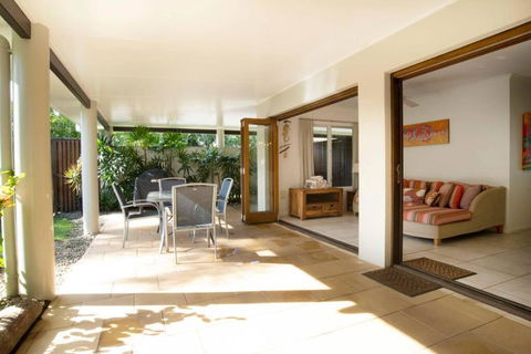 Alani - Absolute Beachfront - Sleeps Up To 10 - New Castle Holiday 2