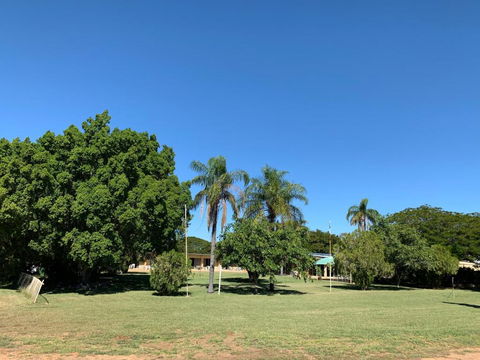 Albert Park Motor Inn-KING BEDS-POOL-SHADED PARKING - New Castle Holiday 3
