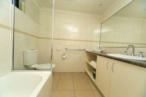 Albury Regent Motel - New Castle Holiday 3