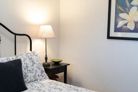 Alderwood Cottage - Cottage W Gorgeous Dam Views! - New Castle Holiday 4