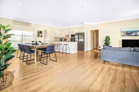 Aldinga Beach Experience - C21 SouthCoast Holidays - New Castle Holiday 0