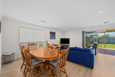 Aldinga Rose - Aldinga Beach - C21 SouthCoast Holidays - New Castle Holiday 4