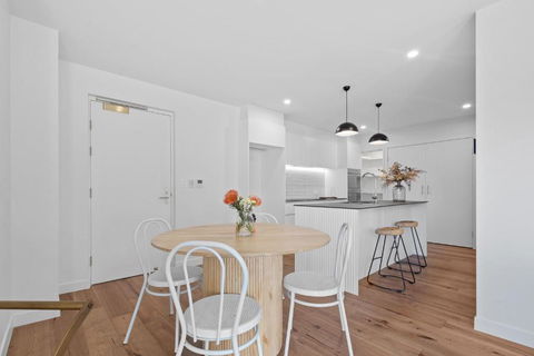 Aldridge Street Apartments - New Castle Holiday 1