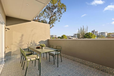 Aldridge Street Apartments - New Castle Holiday 2