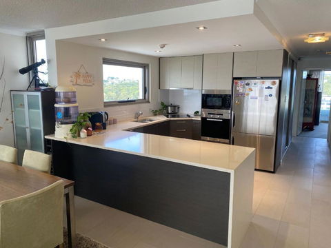 Alex Beachfront 3 Brm Apartment - 9th Floor - New Castle Holiday 3