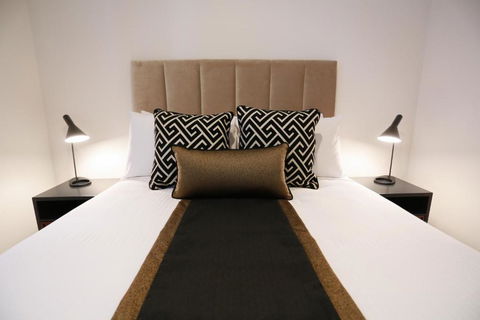 Alex Perry Hotel & Apartments - New Castle Holiday 1
