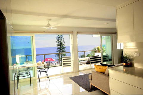 Alexandra Headland Ocean Dream - Stunning View ZA6 - New Castle Holiday 0