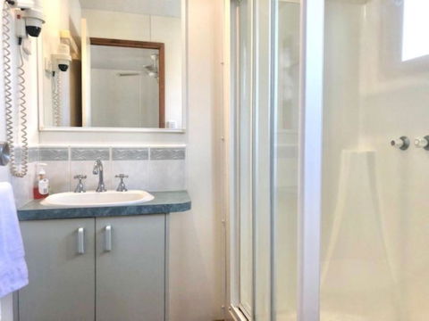 Alexandra Parklife Studio 4 - New Castle Holiday 4