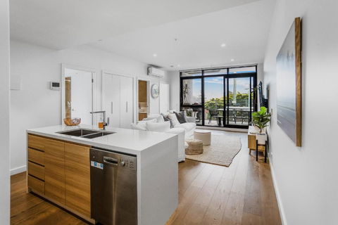 Alkira Luxe - 100m To Shops - Sleeps 4 - New Castle Holiday 0