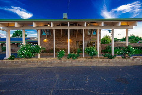 All Travellers Motor Inn - New Castle Holiday 3