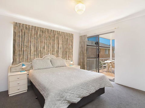 Allamanda Court Unit 6 - New Castle Holiday 4
