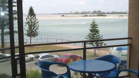 Allamanda Place Unit 5 - New Castle Holiday 1