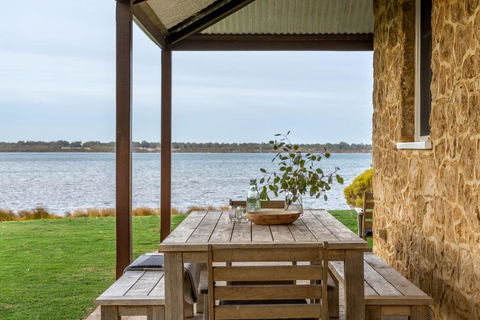 Allandale I Private Properties - New Castle Holiday 4