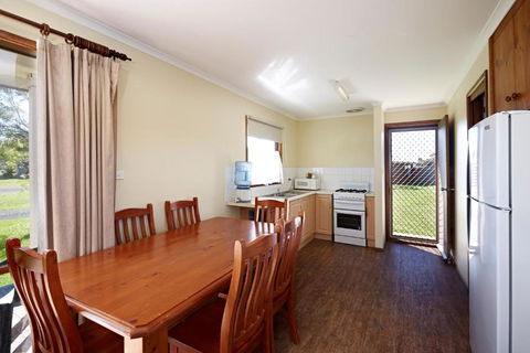 Allestree Holiday Units - New Castle Holiday 1