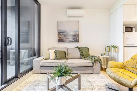 Alluring Oasis In The Heart Of South Melbourne - New Castle Holiday 0