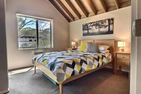 Alpine Edge - New Castle Holiday 2